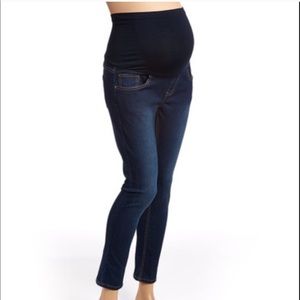 Bella Vida Maternity Dark Wash Above Belly Jeans Skinny